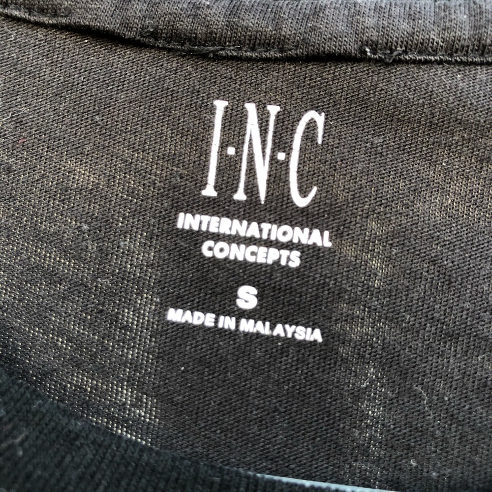 T Shirt - Picture 2 of 2